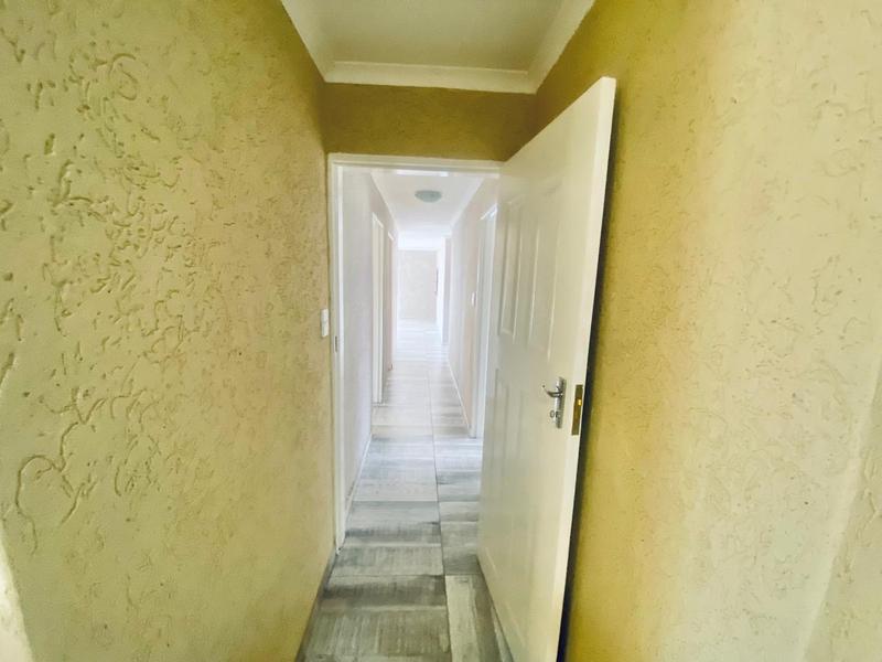 To Let 3 Bedroom Property for Rent in Kathu Northern Cape